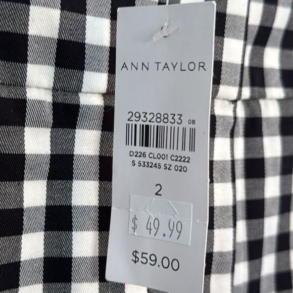 Ann Taylor Classic  Checked Shorts - Picture 2 of 8